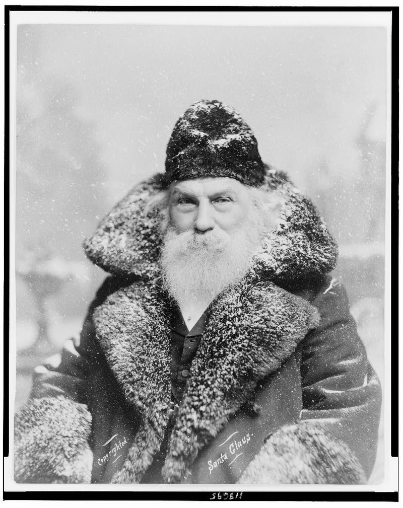 Illustration for article titled Vintage Santa